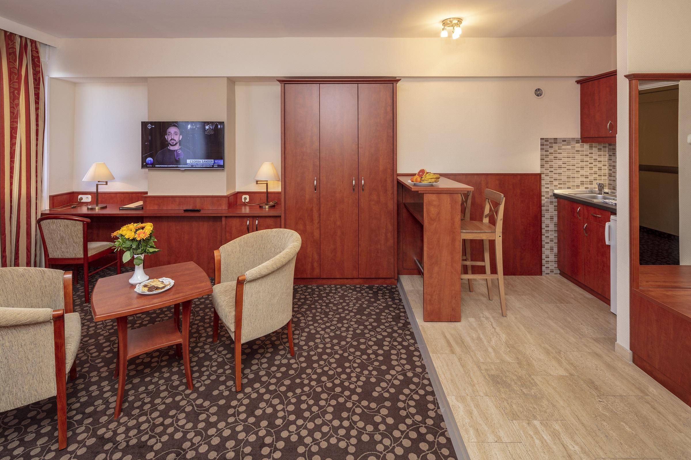 Hotel Charles Budapest Luaran gambar