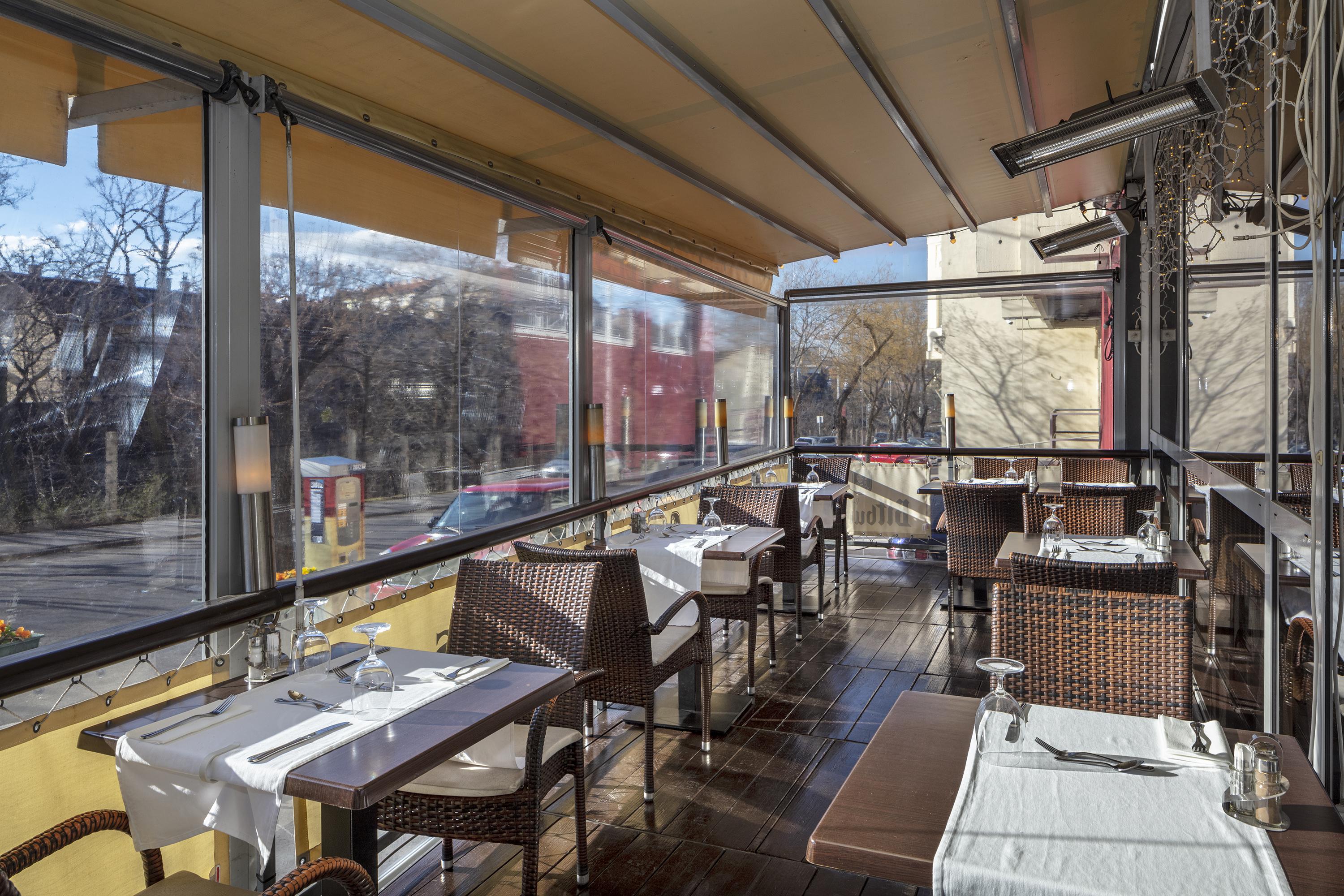 Hotel Charles Budapest Luaran gambar