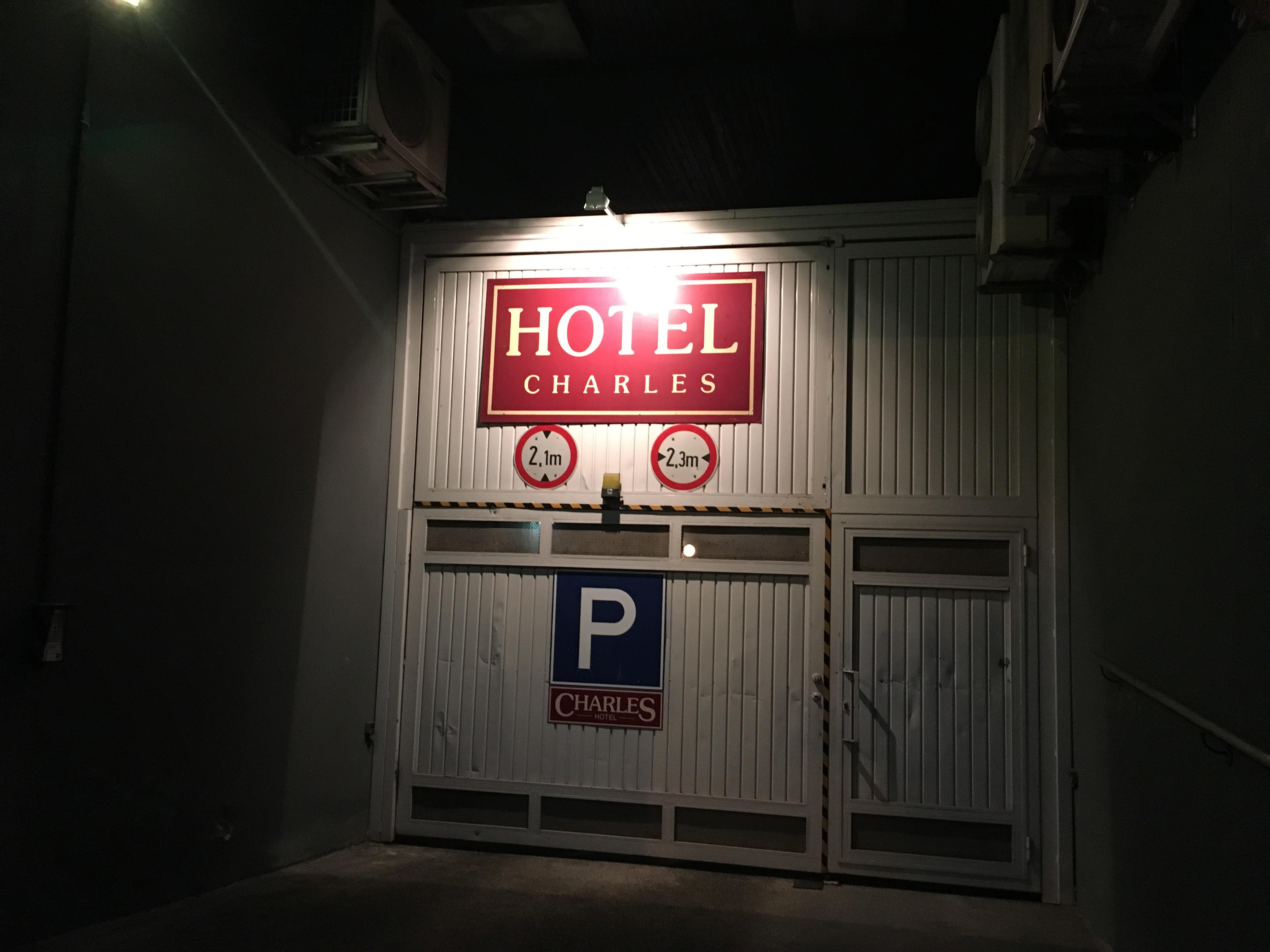Hotel Charles Budapest Luaran gambar